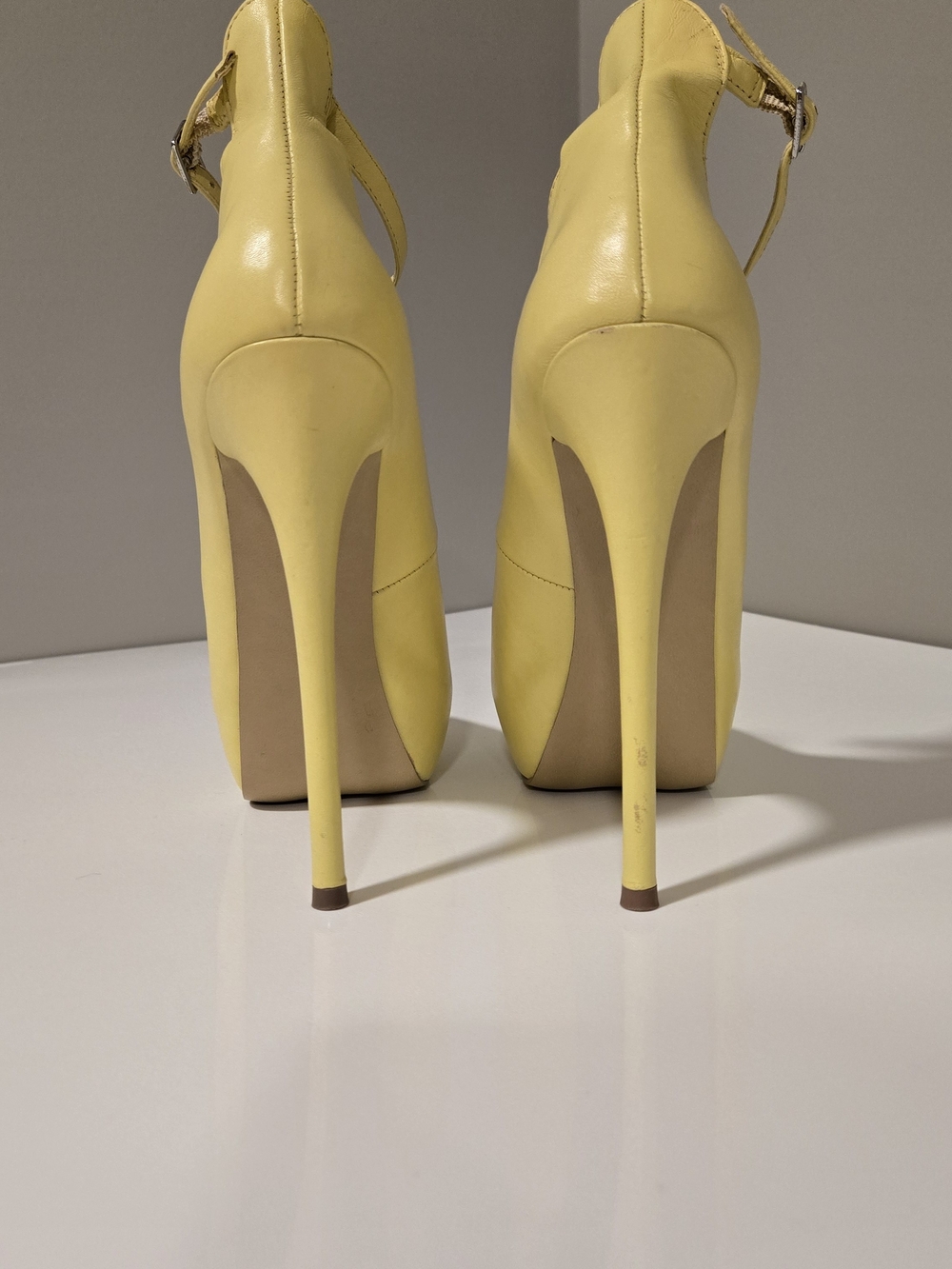 Steve Madden Yellow Larsa Ankle-Strap Platform Pumps - Picture 4 of 12